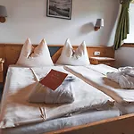 Pirker's Natur- & Bio 3*