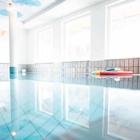 Pirker's Natur- & Bio 3*