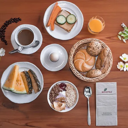 Pirker's Natur- & Bio 3*